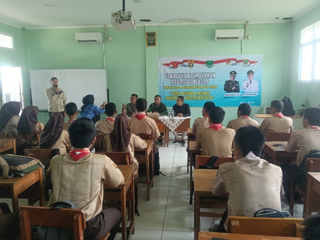 Kodim 0509 Bekasi Perkuat Jiwa Nasionalisme Pelajar Lewat Program Nonfisik TMMD