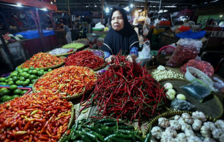 Harga Cabai dan Bawang Merah di Pasar Induk Cibitung Naik Tipis, Pasokan Berkurang
